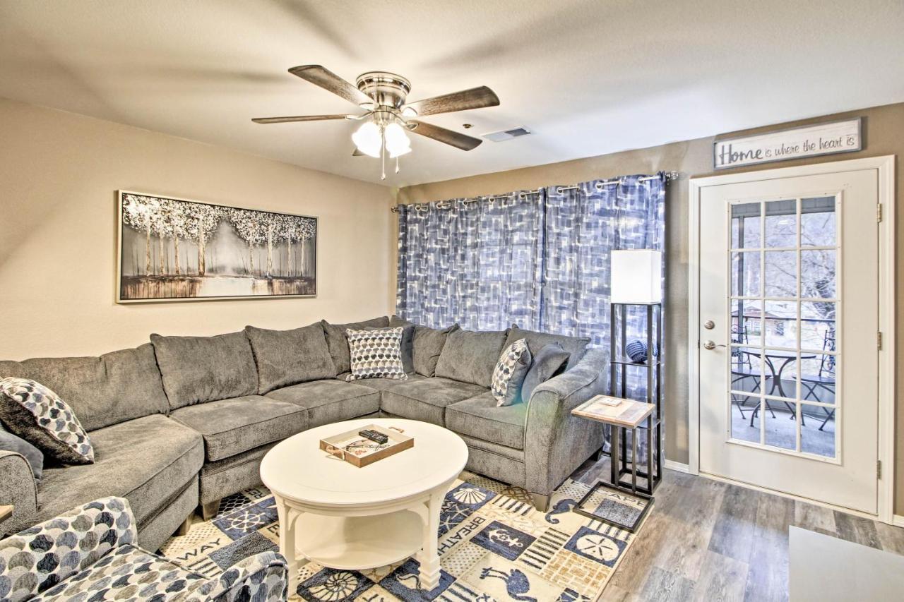 Updated Lake Taneycomo Condo With Screened Porch! Branson Buitenkant foto